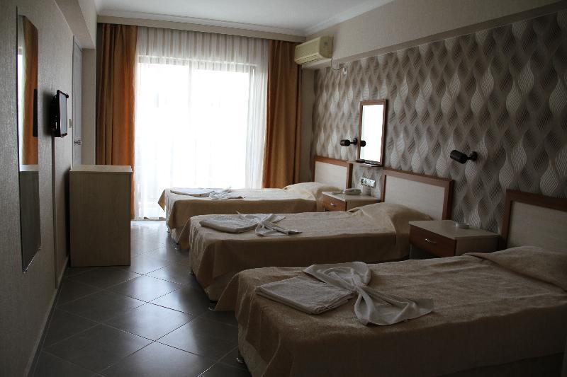 Saturn Hotel Кушадасъ Екстериор снимка