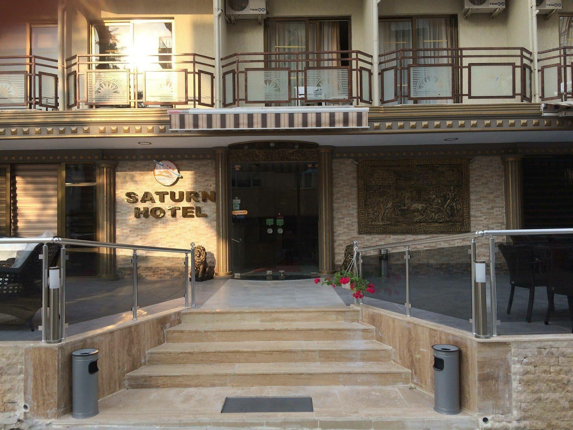 Saturn Hotel Кушадасъ Екстериор снимка