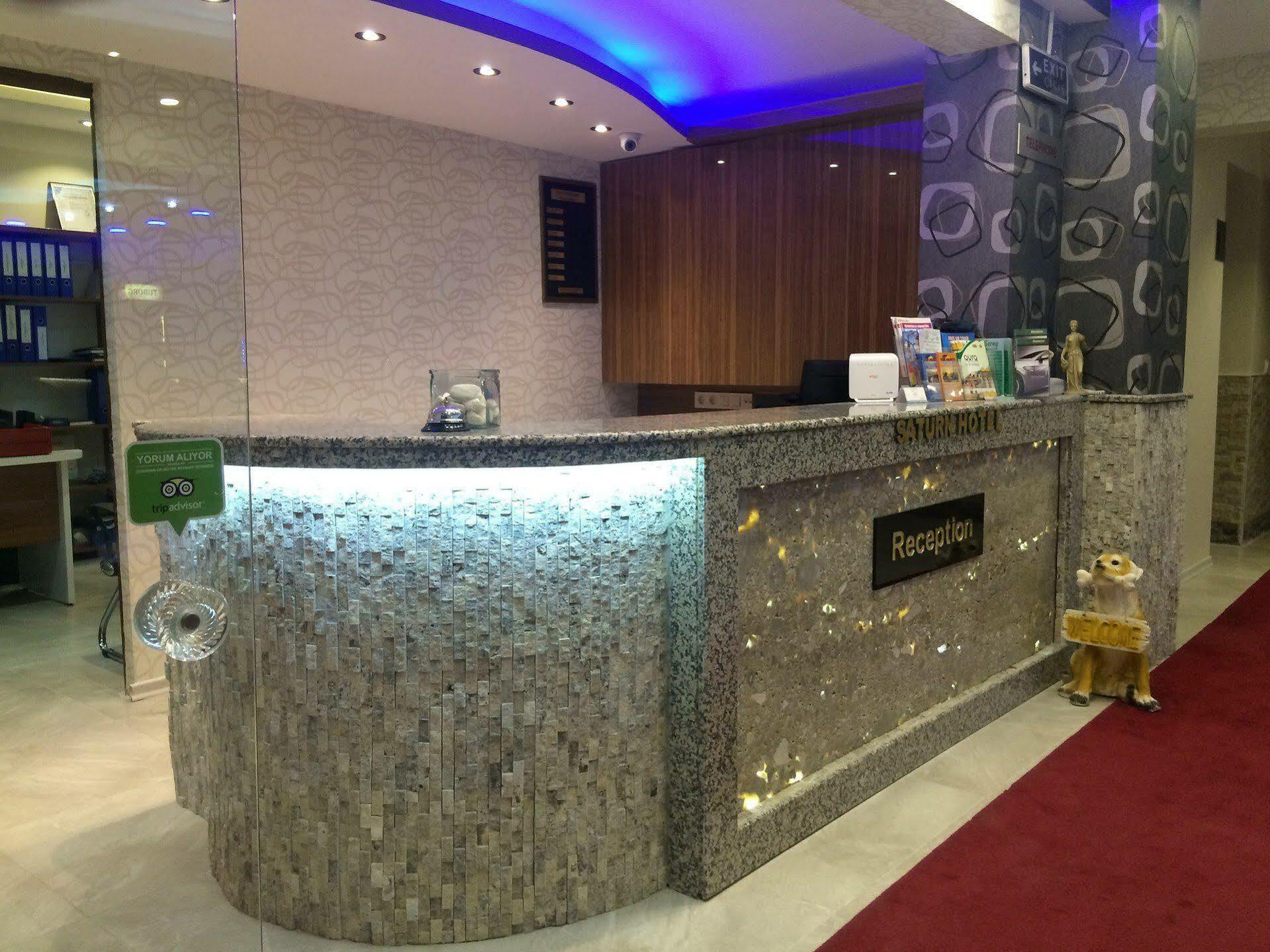 Saturn Hotel Кушадасъ Екстериор снимка