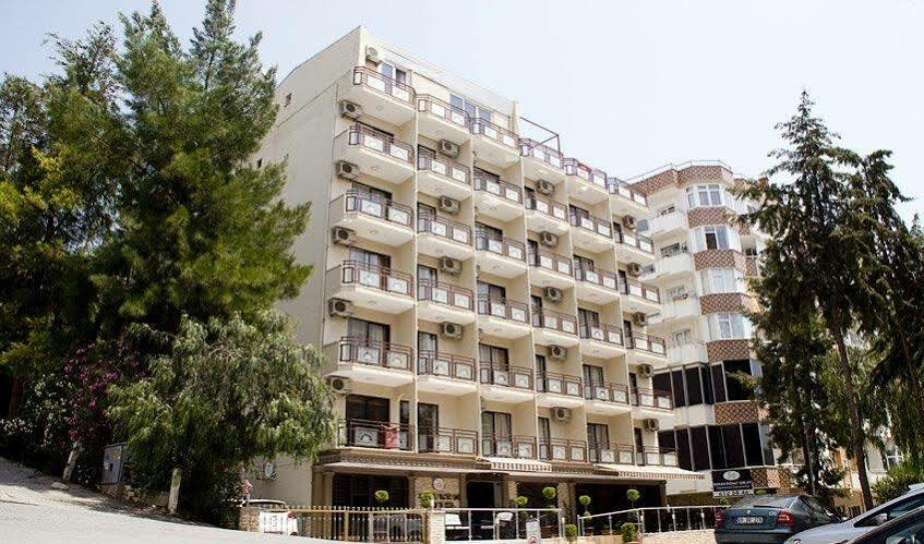 Saturn Hotel Кушадасъ Екстериор снимка